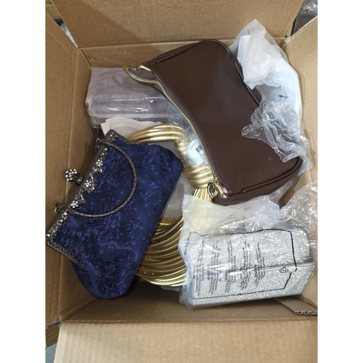 BOXLOT 10 X Mixed Handbags and Purses